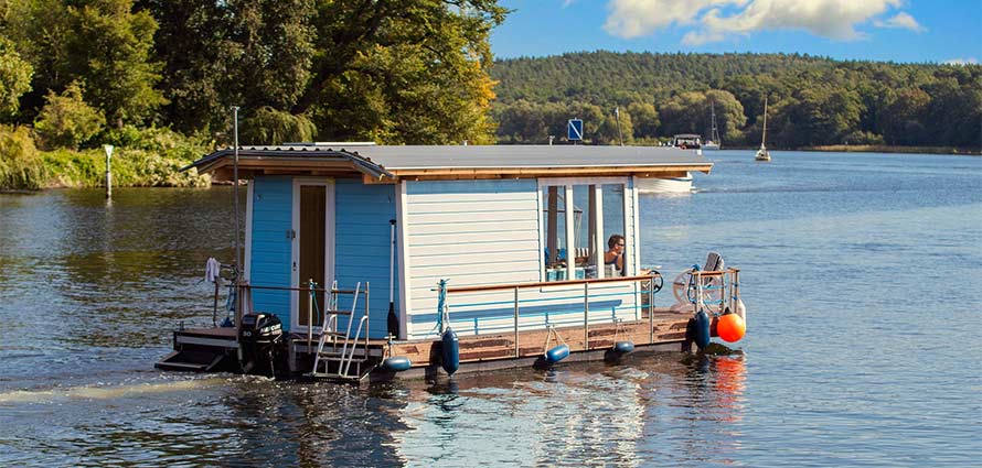 Hausboot in Berlin auf der Havel